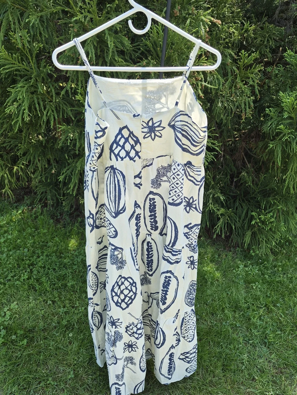 New Ladies BOUTIQUE Petal And Pup Cream & Navy Printed Maxi Sundress Large - Picture 3 of 5